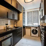 La Loge Place Des Quinconces *