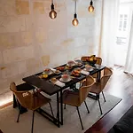 La Loge Place Des Quinconces *