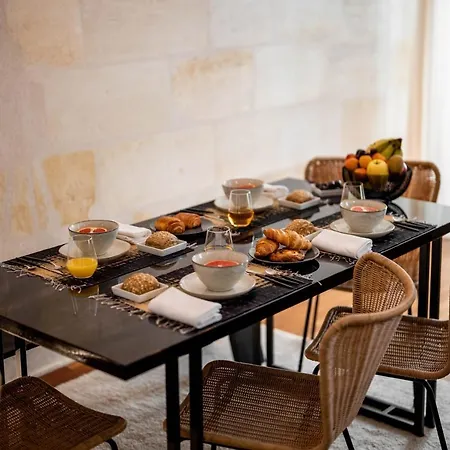 La Loge Place Des Quinconces *