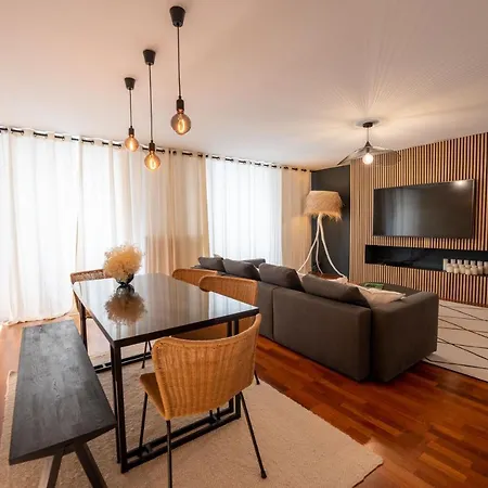 La Loge Place Des Quinconces