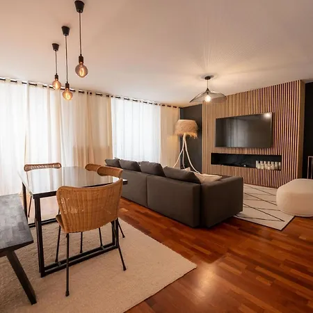 La Loge Place Des Quinconces * Bordeaux