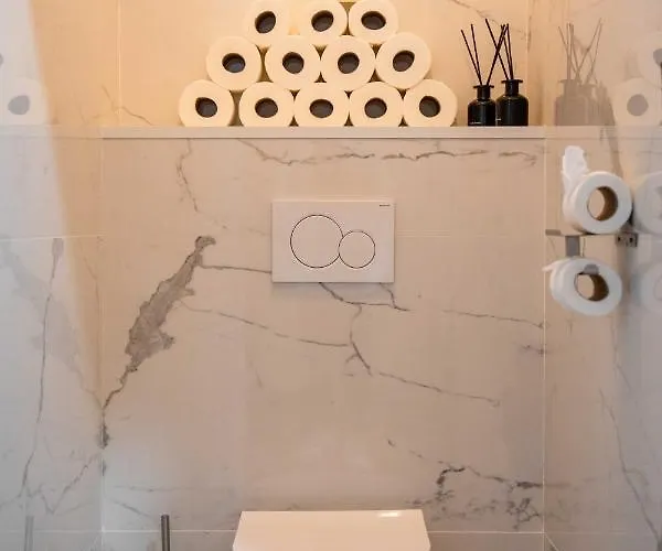 La Loge Place Des Quinconces Бордо