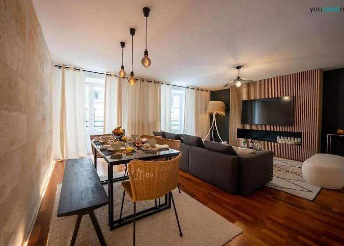 La Loge Place Des Quinconces * Бордо