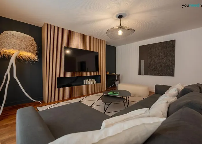 La Loge Place Des Quinconces Апартаменты