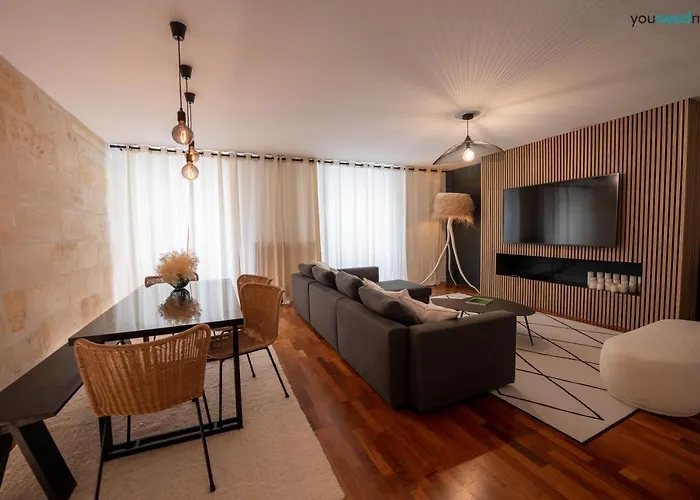 La Loge Place Des Quinconces Bordeaux