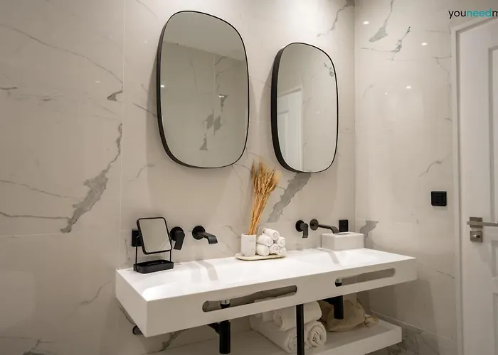 La Loge Place Des Quinconces * Bordeaux