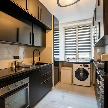 La Loge Place Des Quinconces *