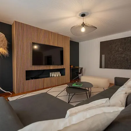 La Loge Place Des Quinconces Apartman