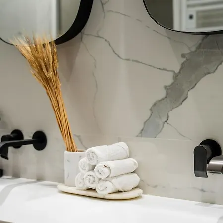 La Loge Place Des Quinconces