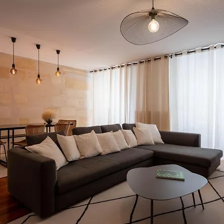La Loge Place Des Quinconces דירה *